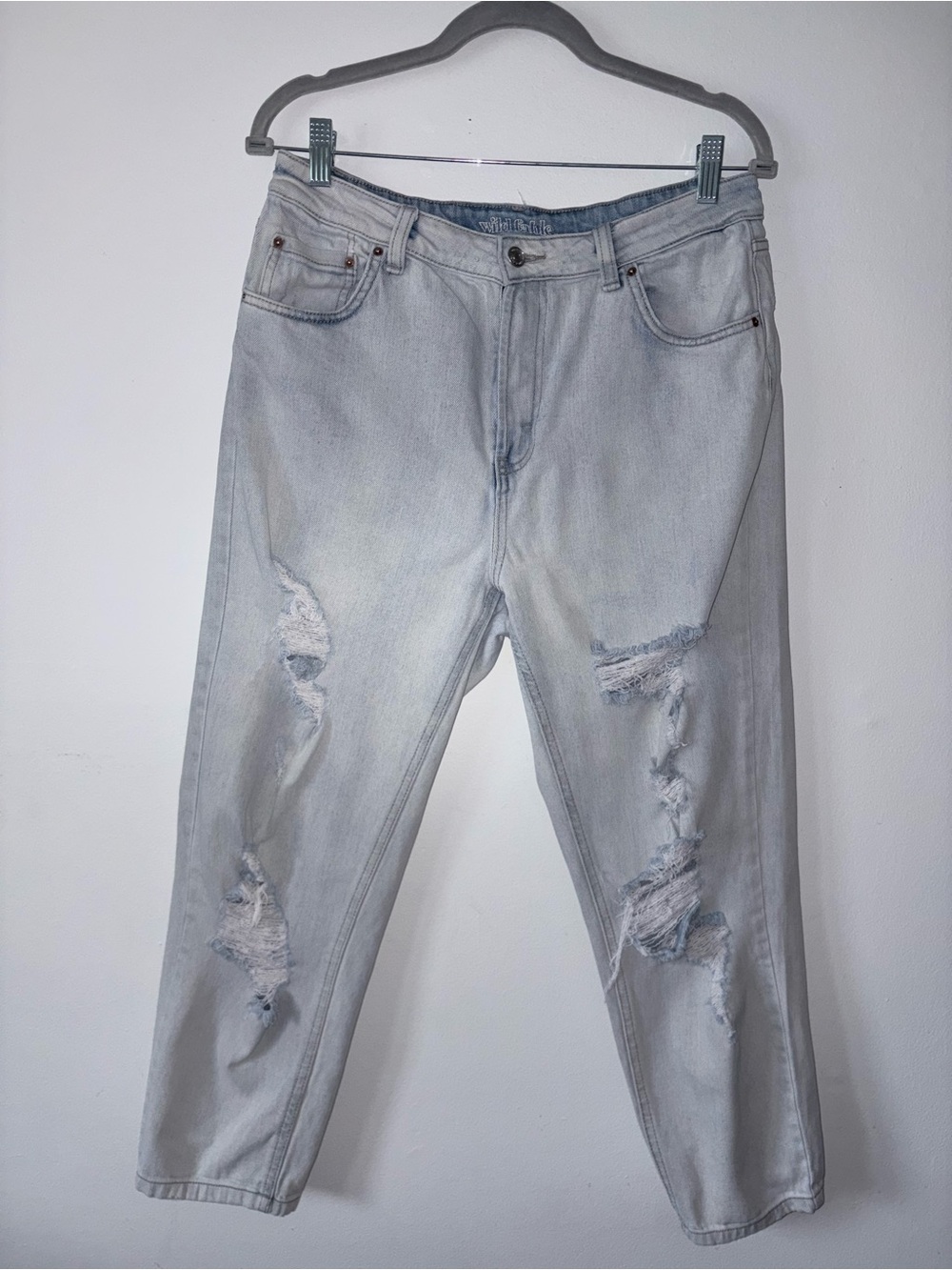 wild fable Light Wash Ripped Relaxed Jeans